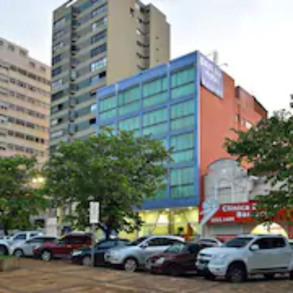 Hotel Dan Inn Barretos By Nacional Inn Extérieur photo