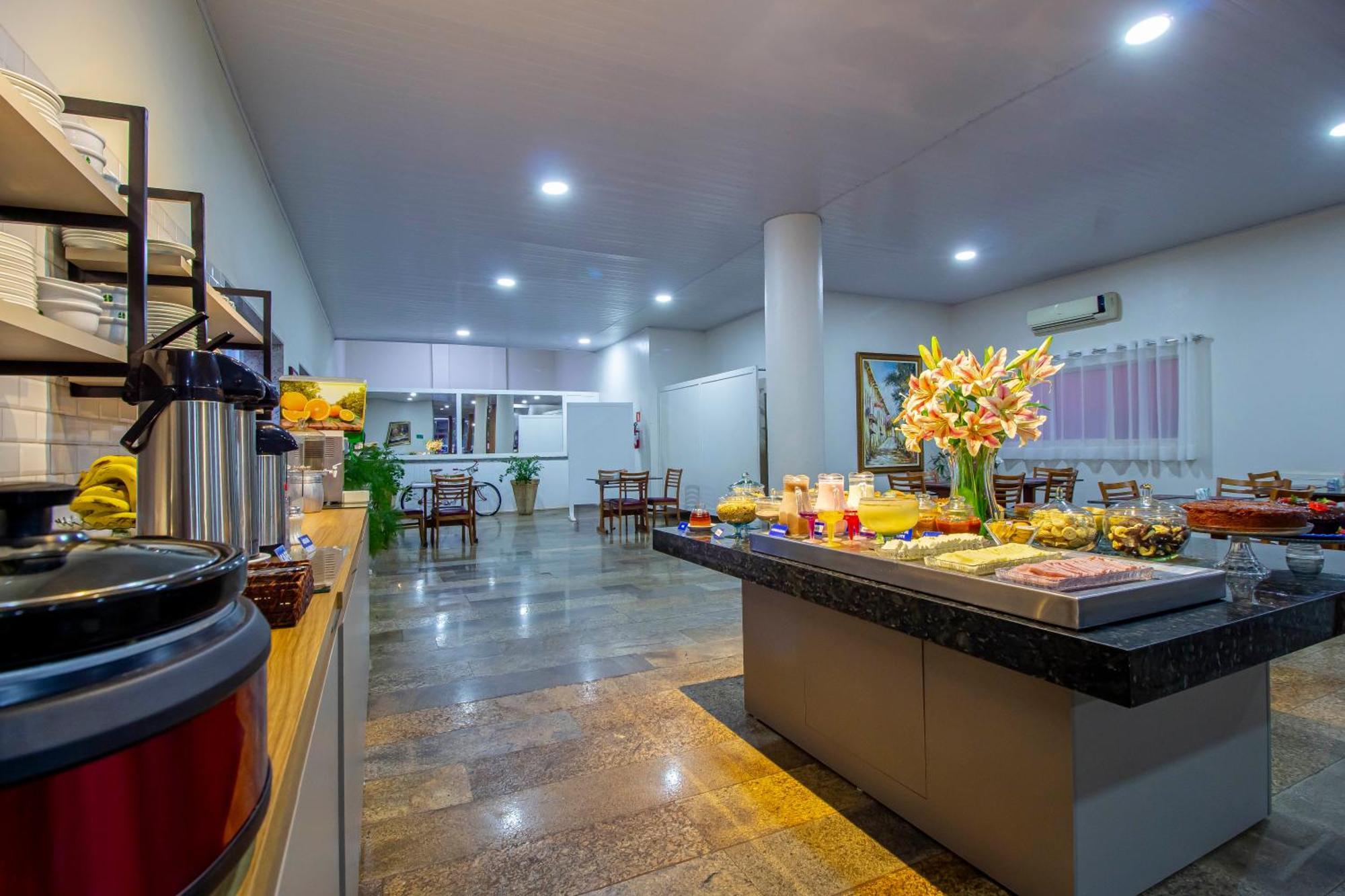 Hotel Dan Inn Barretos By Nacional Inn Extérieur photo